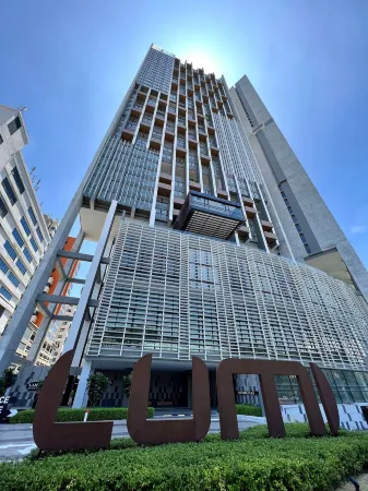 Lumi Tropicana Отели рядом с достопримечательностью «Петалинг-Джая»