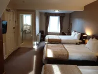 Commercial Hotel - 2 ดาว