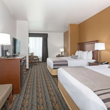 Best Western Plus Lincoln Inn  Suites