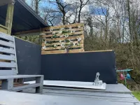 Frowen Fields Hotels near Hywel Dda Centre