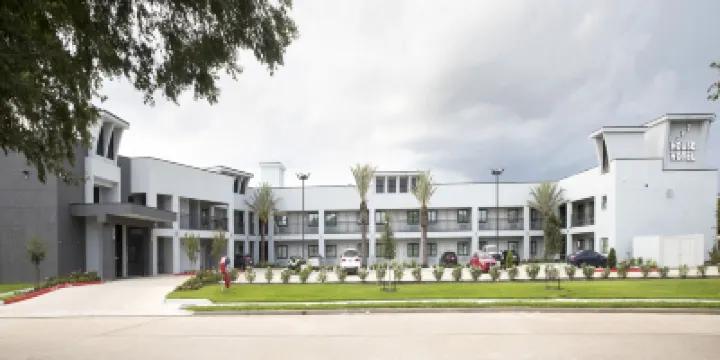 House Hotel Hotels near George Bush Park