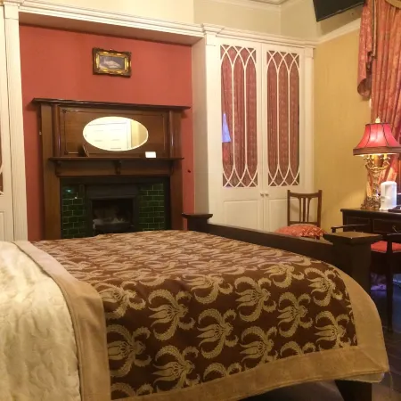 Innisfree House