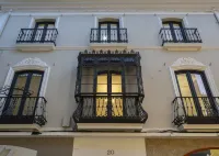 아파르타멘토스 페트로닐라 1881 Centro de Interpretacion los Columbarios 주변 호텔