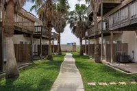Comfy 3 Bedroom Pets Sleeps 8 Hôtels à proximité de : Gulfstream Condominium