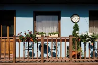 Galeria Grafit Apartments Hotels in Шура-Маре