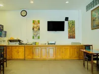 Townhouse Oak Palembang Near Jembatan Ampera Formerly Azzura Hotel Hotel dekat Jembatan Ampera