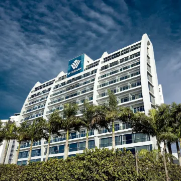 Wyndham Manta Sail Plaza Hotel and Convention Center
