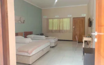 Wisma Voda Hotels near Air Panas Danau Hijau Ulubelu