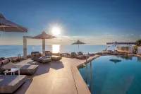 Akrotiri Olympus Luxury Suites - Пляж