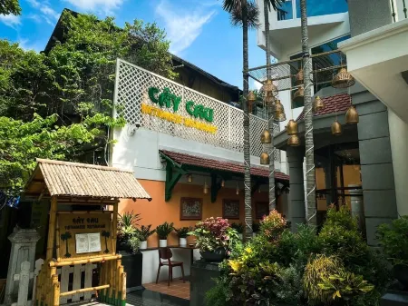 Khách sạn De Syloia