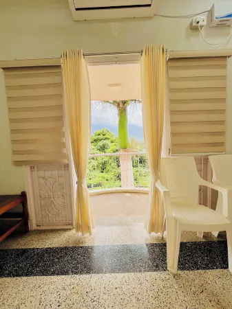 Maganlal Mehta Bhavan Отели рядом с достопримечательностью «Courtallam Five Falls»