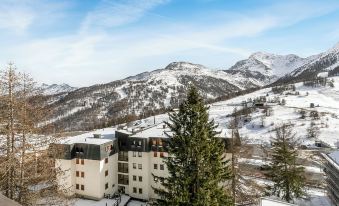 Studio Blue Petit - Happy Rentals