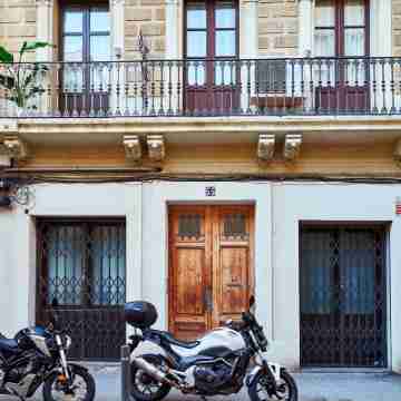 Charming Modern Apt in Trendy Gracia 5PP by Myrentalhost Hotel Exterior