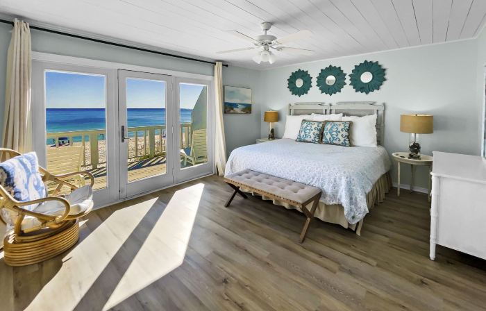 On the Beach - 2 Br Townhouse by RedAwning