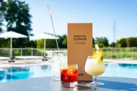 Staycity Aparthotels Near Disneyland Paris - Rooftop Pools