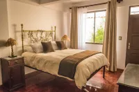 El Jardin de Su Merced B&B Hotels in Sucre