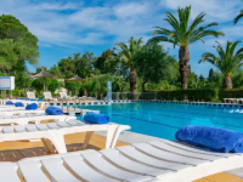 Govino Bay Hotels in Gouvia