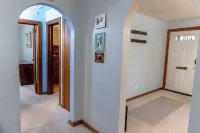 Quaint home in Oak Hill, Conveniently Located. Hotels in Oak Hill