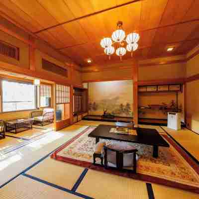 四季亭 Rooms