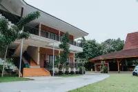 Saung Dolken Syariah Resort & Hotel Hotel dekat RAMAYANA Plaza Jambu Dua
