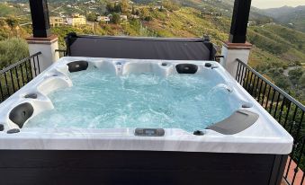 Villa El Dorado B&B and Wellness