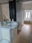 Apt with garden and parking on the banks of the Seine in front of the cathedral