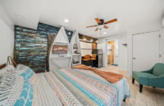 4/4 Home w/ Pool & Hot Tub – Steps from the Beach!