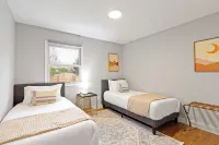 Casa Boho- Fire Pit, BBQ, B-ball hoop