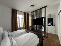 HLH - Luxury family suite with terrace