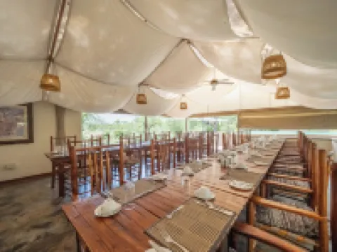 Milima Big 5 Safari Lodge Hotels in Mopani