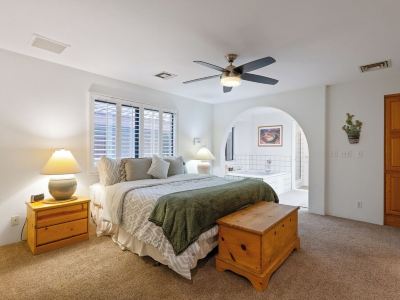 Exceptional 4 Bedroom Riverfront Home with Dock! Sleeps 16