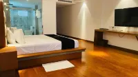 Mazarine Surf Suites Hiriketiya