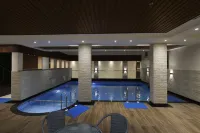 Pride Biznotel Canopus, Digha - Swimmingpools