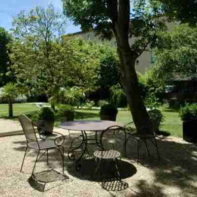 Demeure Saint Louis Hotel Exterior