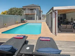 Villa Venusta Luxury Guesthouse - Solar Power