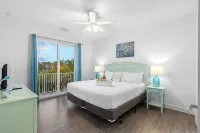 Sombrero Siesta: Heated Pool & Stunning Canal Views