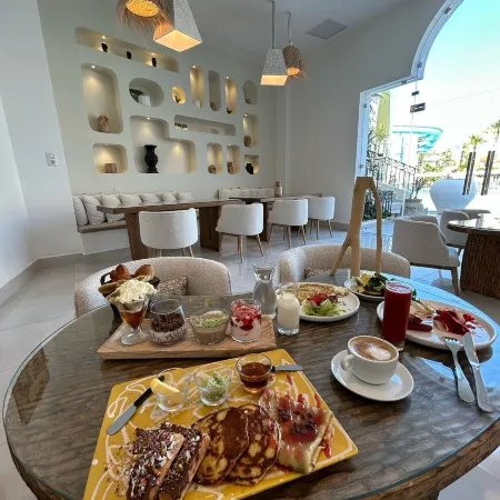 Suites Hôtel les Charmilles & Spa