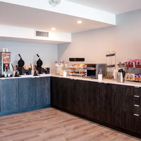 Comfort Suites Kingston Central