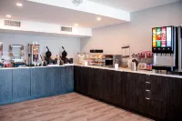 Comfort Suites Kingston Central - breakfast