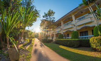 Park & Pool Resort