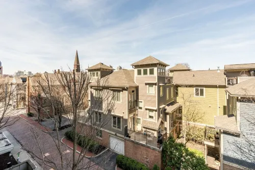 Bella Vista Downtown 2BR 2BA