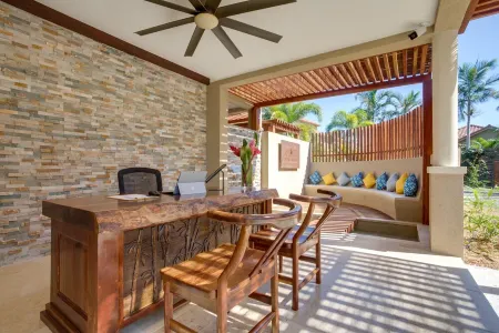 Turtle Villa - ALL INCLUSIVE Luxury One Bed Beachfront Villa with Plunge Pool Отели в г. Surfside