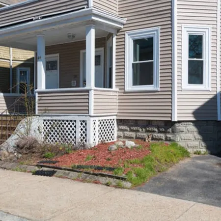 Nice 3 Bedroom Home Perfect for Access to Central Boston and Cambridge