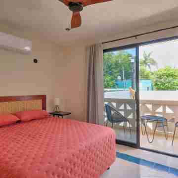 Casa Cigno in Merida Centro with Sunny Pool & Private Garage! Rooms