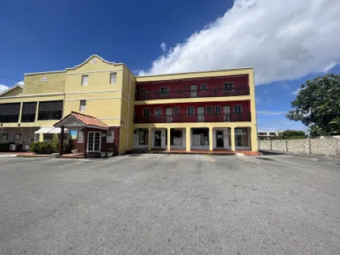 St. Lawrence Suites - Suite Three Hotels in 