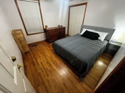 Charming 3-bedroom house in lovely Nashville with WiFi, AC Hotels near Jared