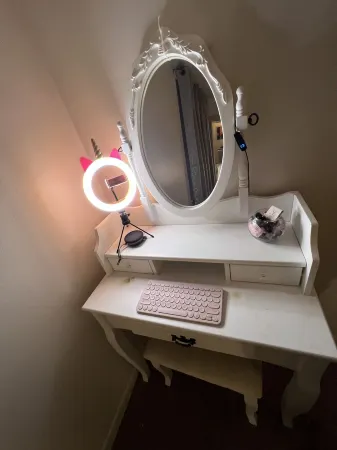 ExactlyWhere you need to be!! Shabby Chic Swanky Bachelorette Pad