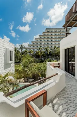 White Monkey Private Beach Villa