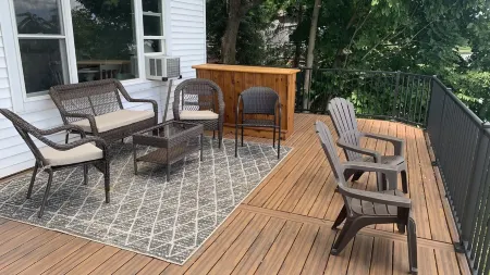 Private Frontage on Beautiful Silver Lake!