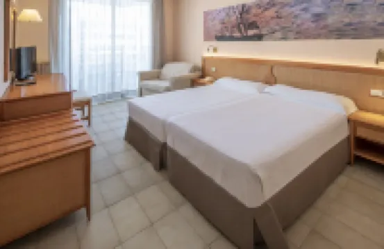 Hotel GHT Oasis Tossa & Spa